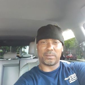 Meet your Posher, Luis